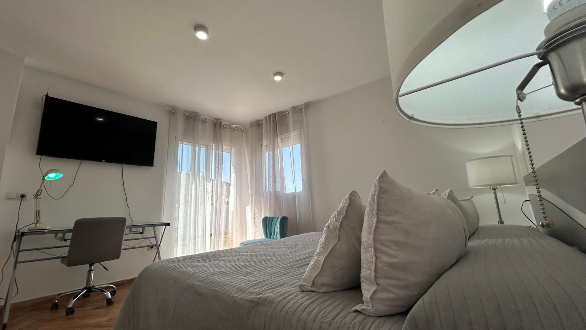 Piso Con Gran Terraza En Malaga Arenas Apartment Exterior photo